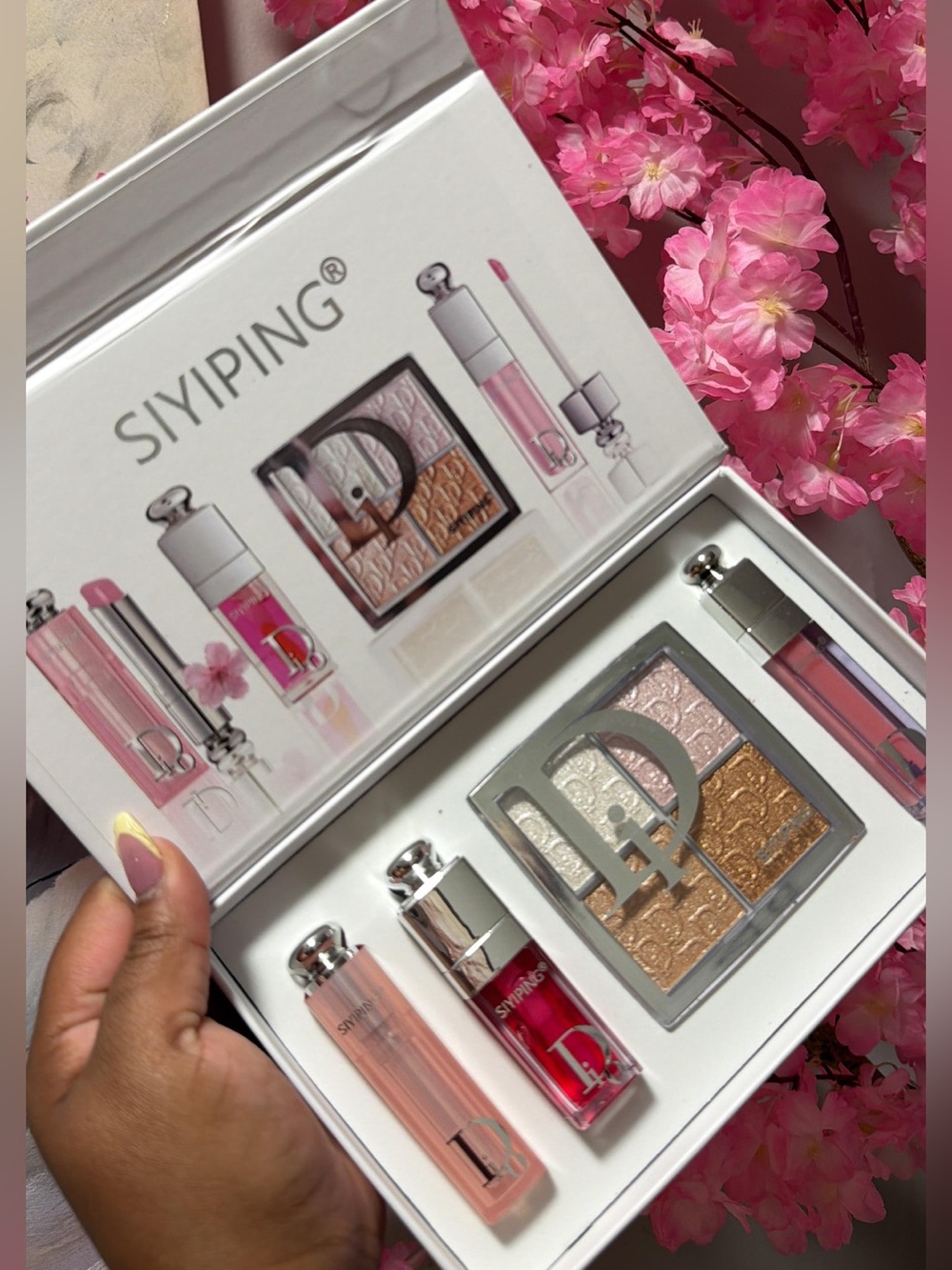 Women Makeup Set - Pink and Gold Eyeshadow & Lip Gloss Kit